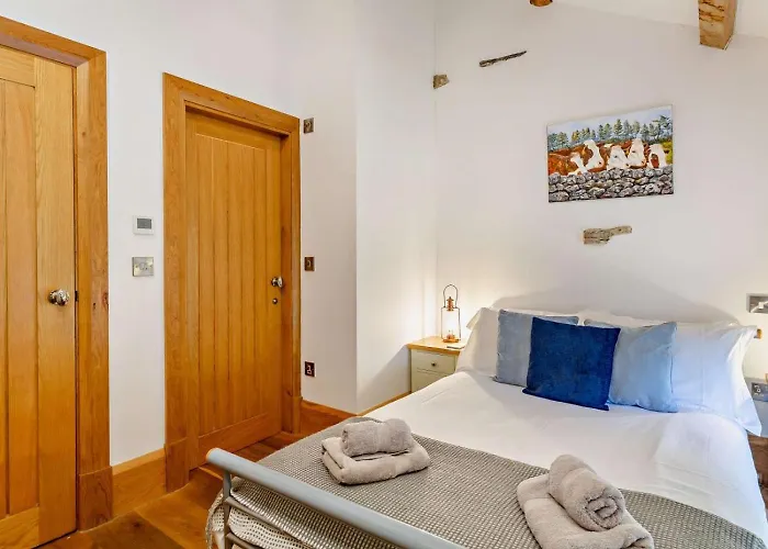 3 Bed In Settle Oc-76650 *